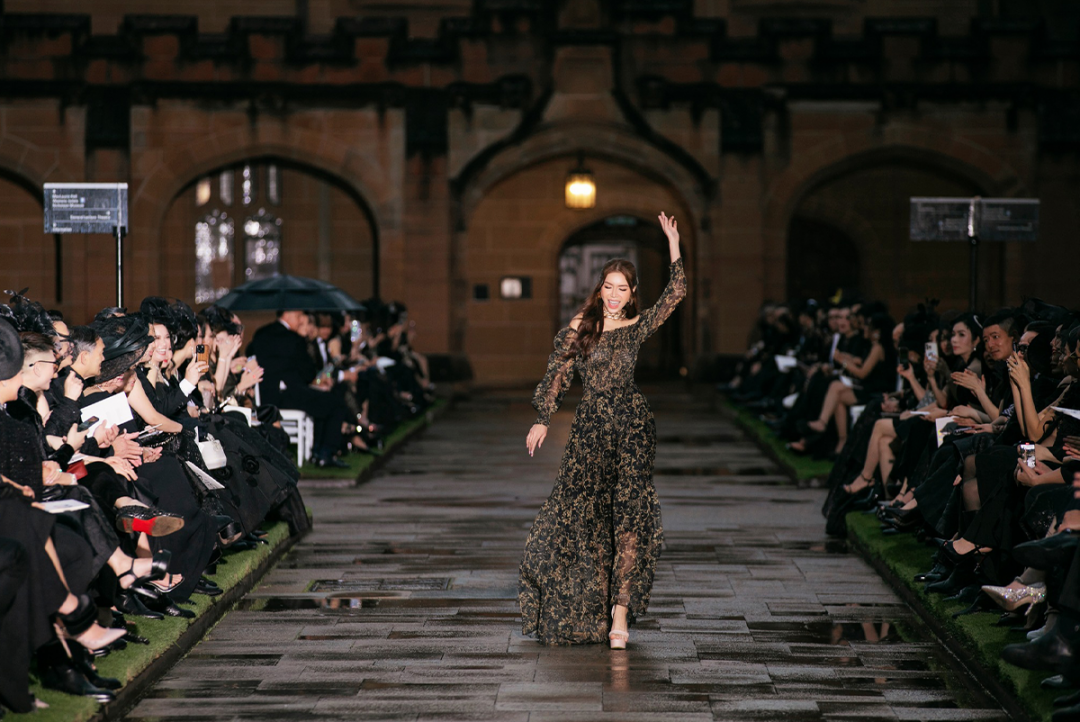 SIXDO models showcasing 2023 Spring/Summer collection on the runway in University of Sydney Quadrangle